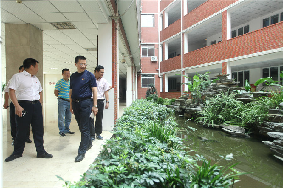 绵阳市教育局局长换了吗_绵阳市教育局局长_绵阳市教育局党委书记