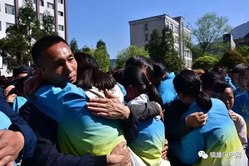 学生感恩教育_感恩教育学生心得体会300字_感恩教育学生感恩信怎么写