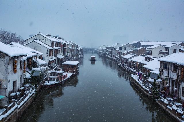 催泪情感美文，下雪了，让我们一起去流浪