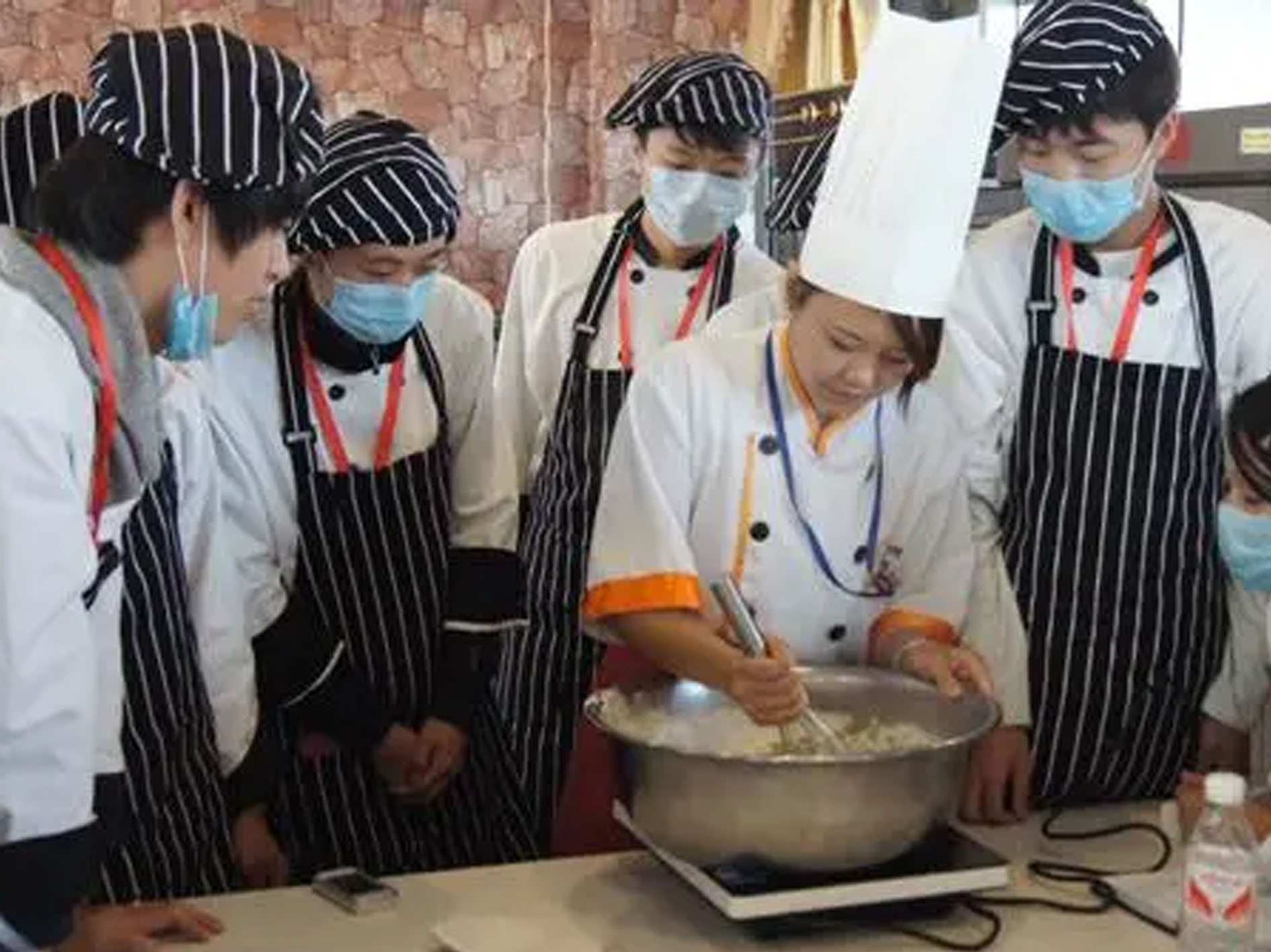 饮食培训的学校_广东饮食培训学校_广东餐饮学校