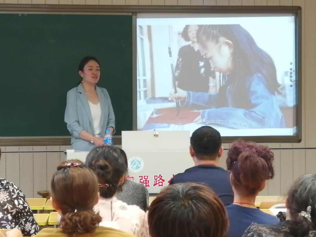 困惑教育方面孩子怎么写_困惑教育方面孩子的表现_在教育孩子方面的困惑