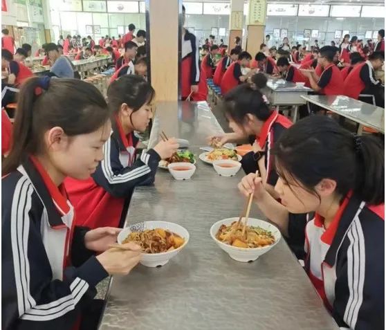 夏季饮食应多食味食物_富思源消防培训考题_味思源饮食培训