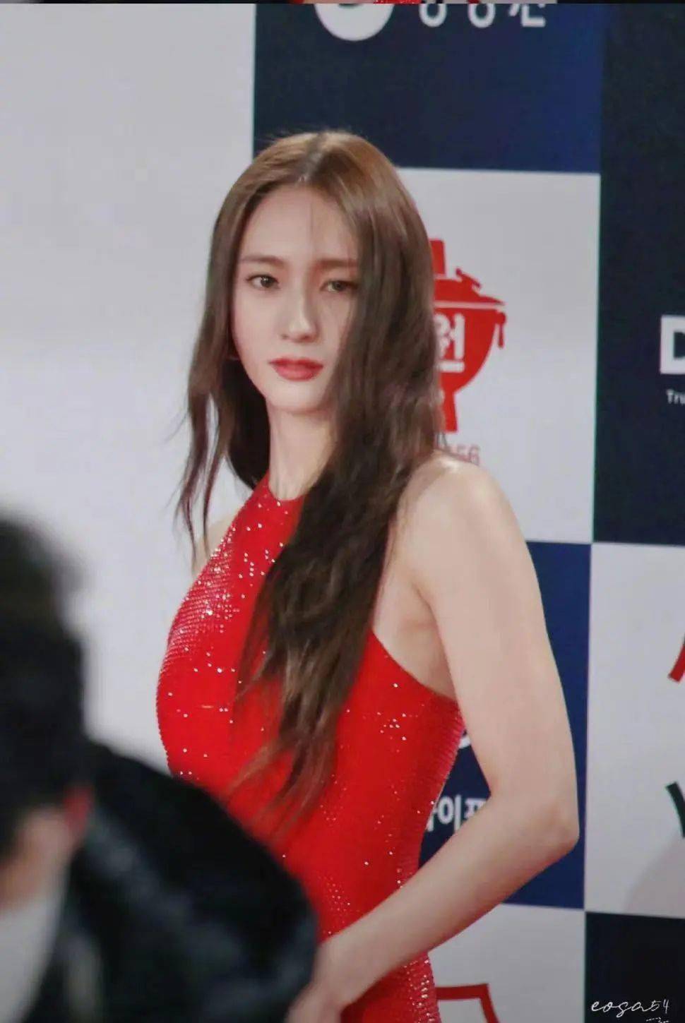 朴宝英单眼皮怎么化妆_朴彩英眼妆_朴彩英化妆师