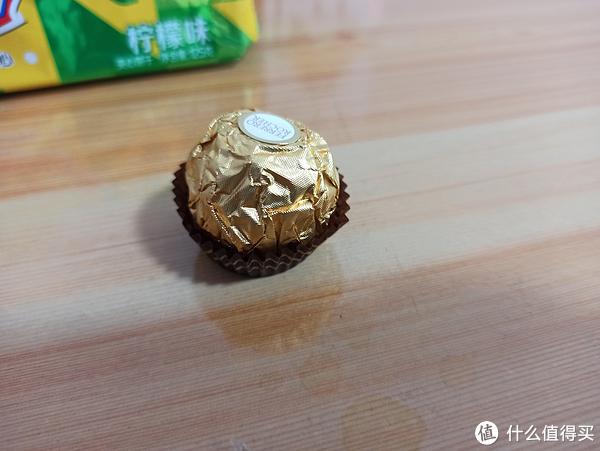 看世界杯吃什么零食_吃零食大赛_零食的世界