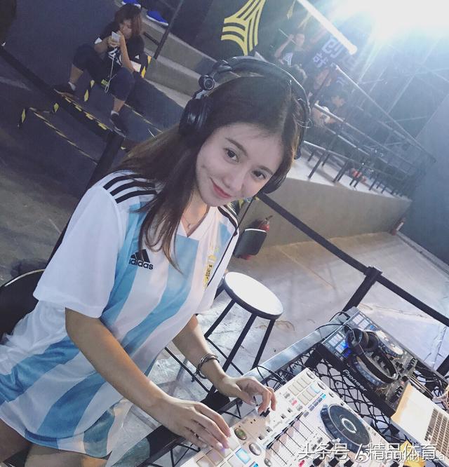 世界杯美女主播_徐小溢NBA女主播大婚_腾讯体育NBA美女主播
