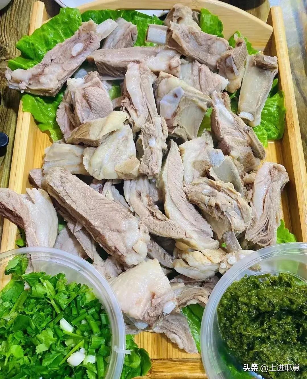 内蒙古知名品牌饮食_烤全羊制作方法_内蒙古特色美食