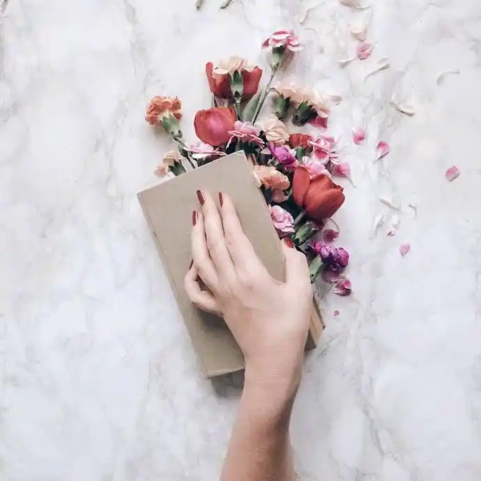 爱情价值观_细节体现真爱_心语情感公司曝光